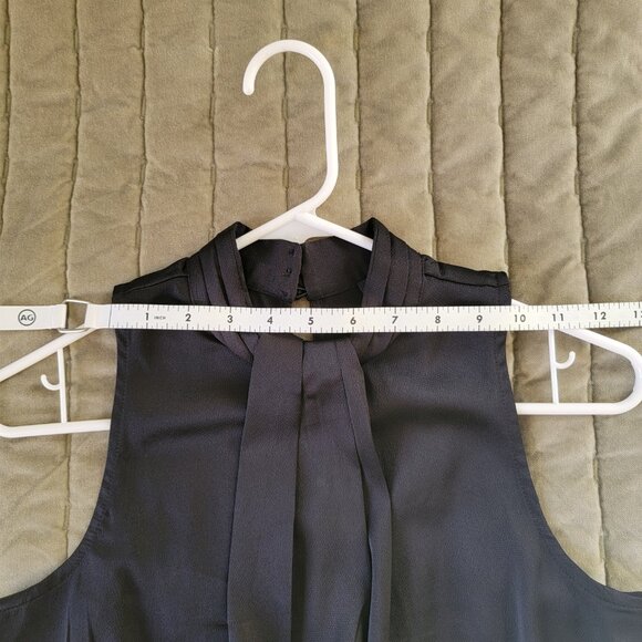EXPRESS Twist Halter Neck Top XS Black NWT - Picture 5 of 6